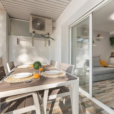 Salouroyalcenterpoolrelax2bedportaventuraaa12 Apartment