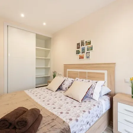 Salouroyalcenterpoolrelax2bedportaventuraaa12 * Salou
