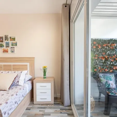 Salouroyalcenterpoolrelax2bedportaventuraaa12 Apartment