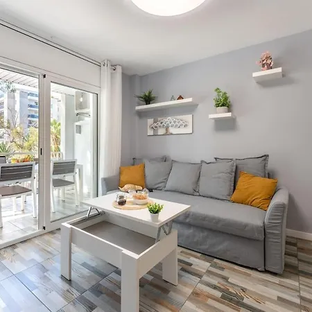 Salouroyalcenterpoolrelax2bedportaventuraaa12 Salou
