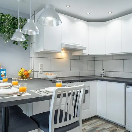 Apartment Salouroyalcenterpoolrelax2bedportaventuraaa12 Salou